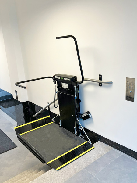 Indoor_wall-mounting_special-RAL-(9)_b